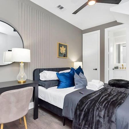 The Suite Spot! Downtown Skyline Views! Sleeps 12 Houston Exterior foto